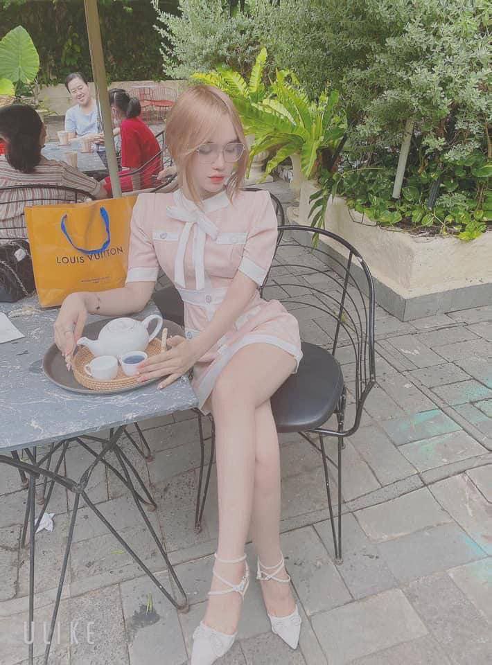 Học sinh nữ bị kẻ biến thái móc Lỗ lồn trên chuyến tàu về nhà nhưng thấy “sướng”